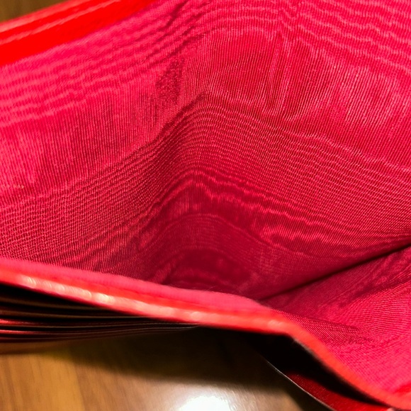 Authentic Chanel Calfskin Diamond Pattern Long Wallet - Picture 16 of 16